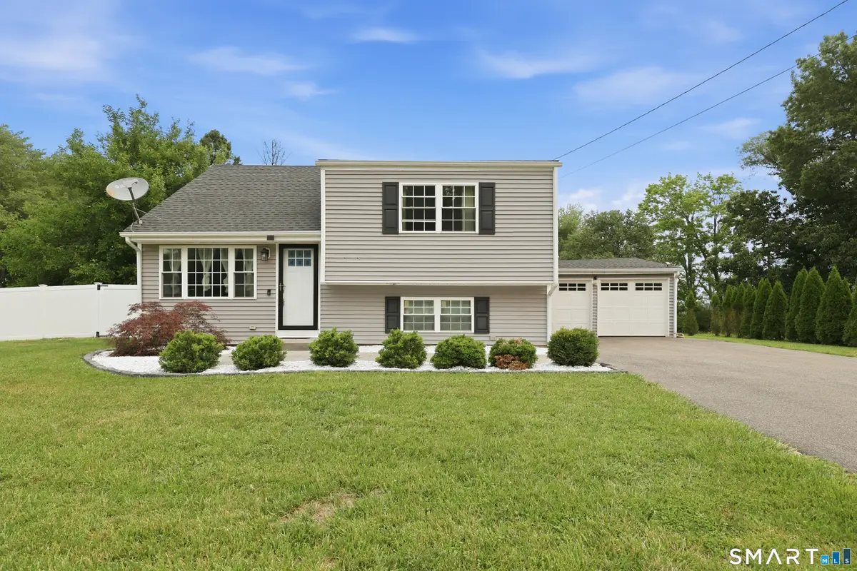 24 Annette Place, Middletown, CT 06457 - #1