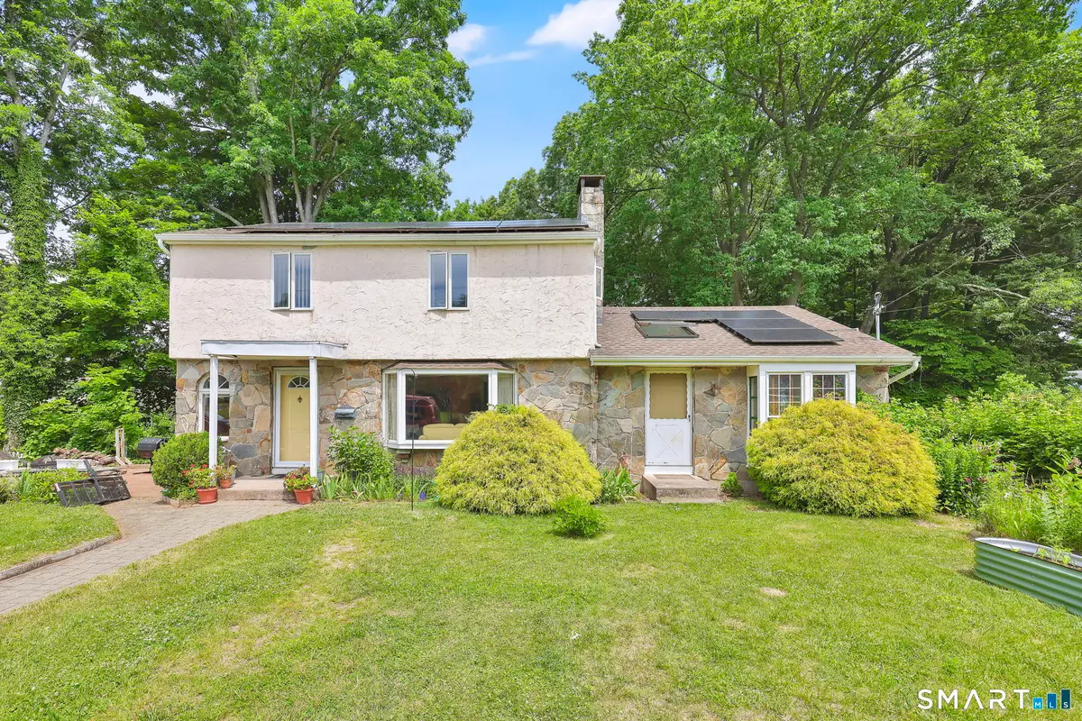33 Chambers Street, Manchester, CT 06042 - #1