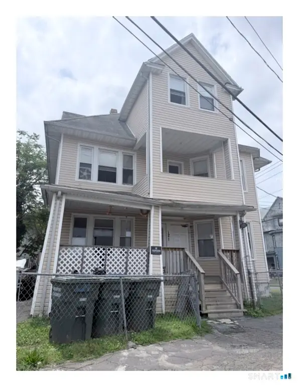 121 Calhoun Place, Bridgeport, CT 06604