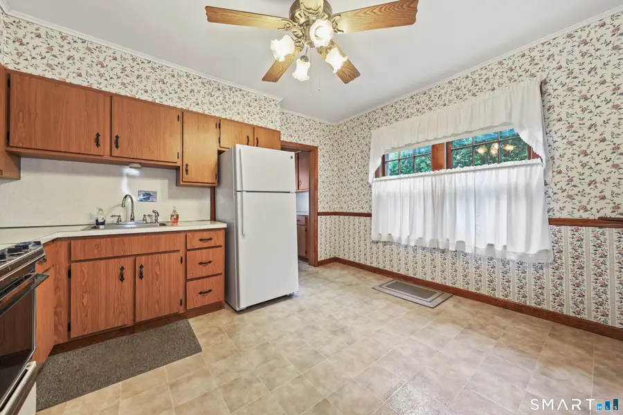 917 Cooke Street, Waterbury, CT 06704 - #3