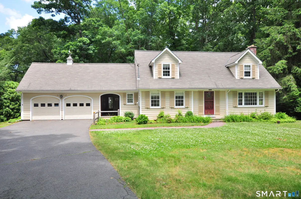 220 Arch Road, Avon, CT 06001 - #1