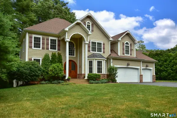 5 Biltmore Court, Avon, CT 06001