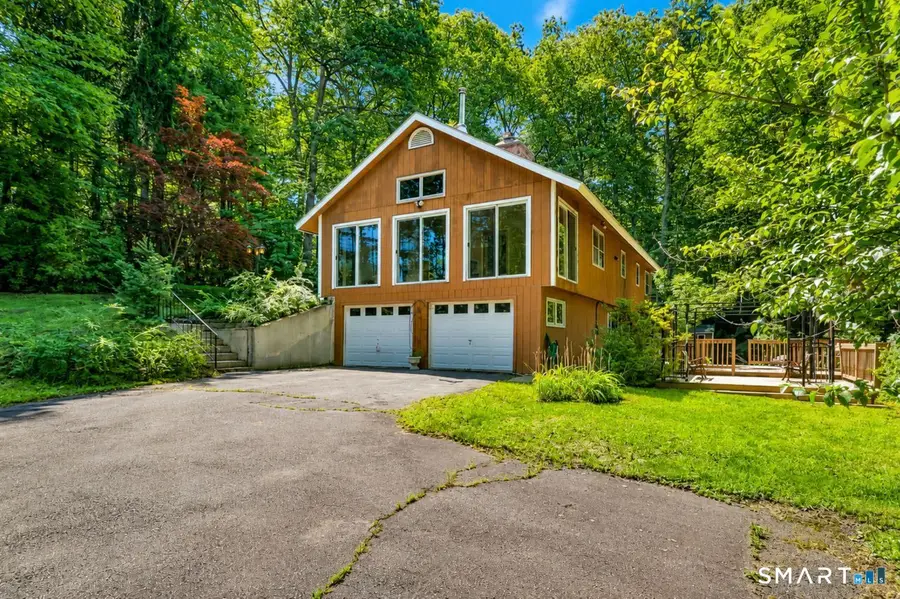 32 Hallsey Lane, Woodbridge, CT 06525 - #2