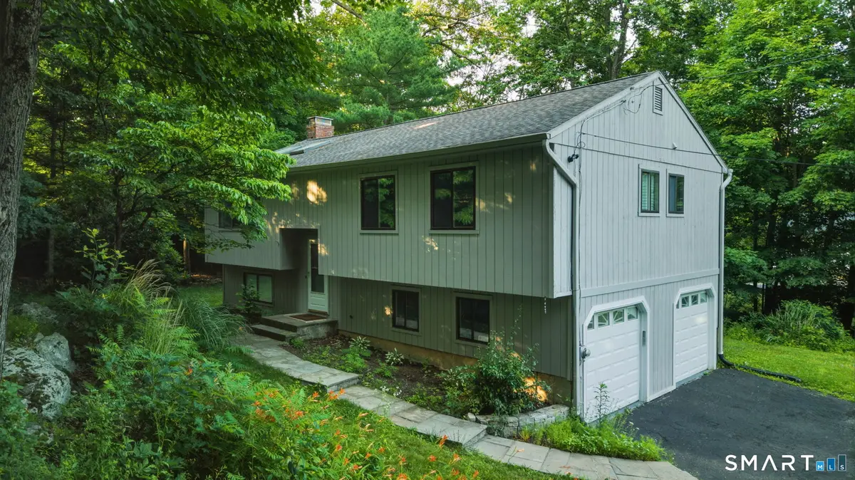 518 Bennetts Farm Road, Ridgefield, CT 06877 - #1