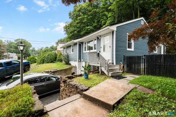 33 Allen Avenue, Meriden, CT 06451