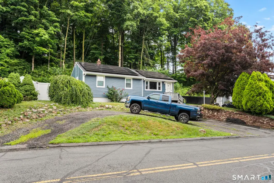 33 Allen Avenue, Meriden, CT 06451 - #2