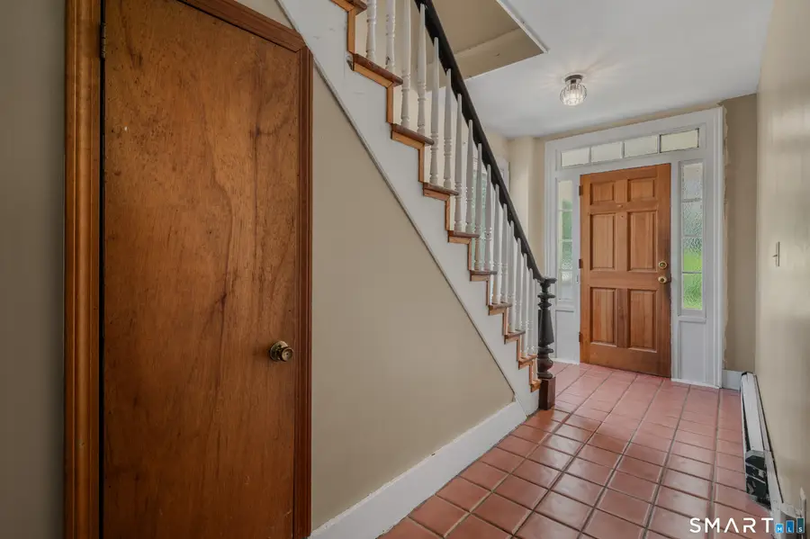 88 Roosevelt Avenue, Norwich, CT 06360 - #2