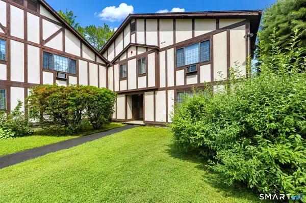 359 Foxwood Lane #359, Milford, CT 06461