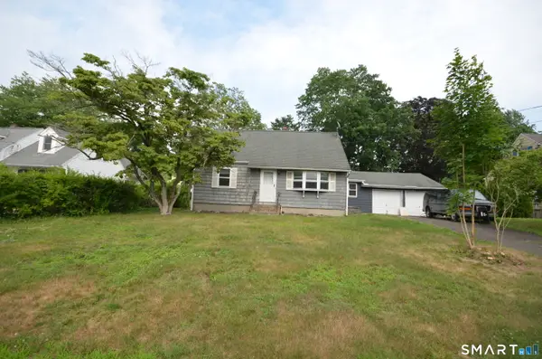 190 Sasapequan Road, Fairfield, CT 06824