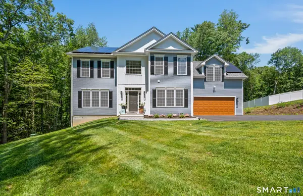 17 Pecausett Trail, East Hampton, CT 06424