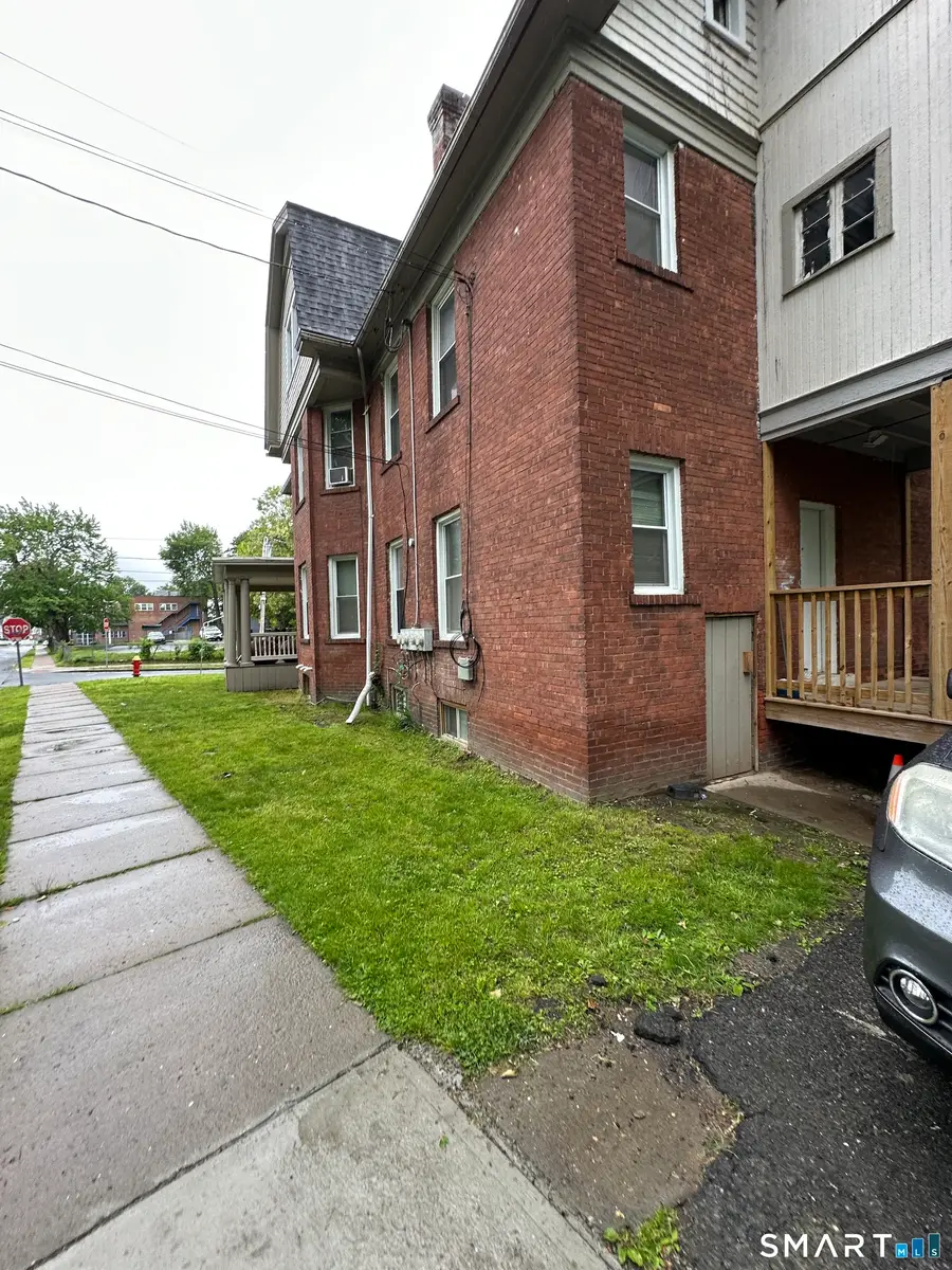 483 Edgewood Street, Hartford, CT 06112 - #3