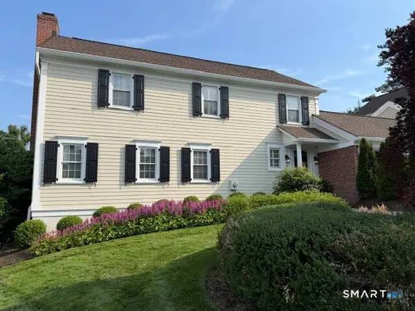 123 Richmond Hill Road #9, New Canaan, CT 06840