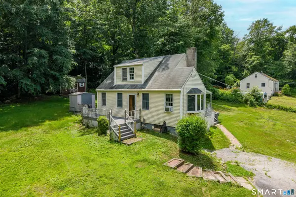 5 Parmalee Park Place, Newtown, CT 06470
