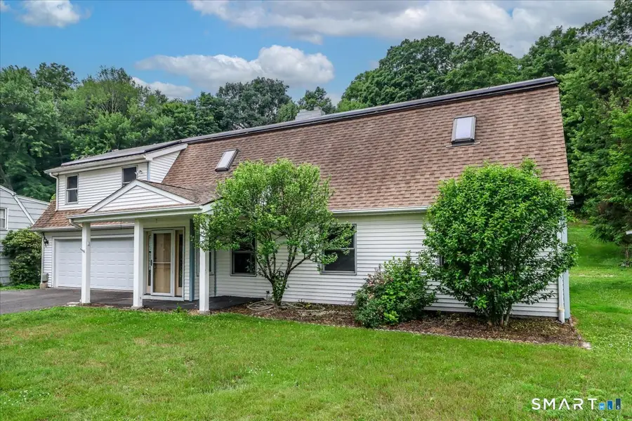 6 Caye Road, Danbury, CT 06811 - #3