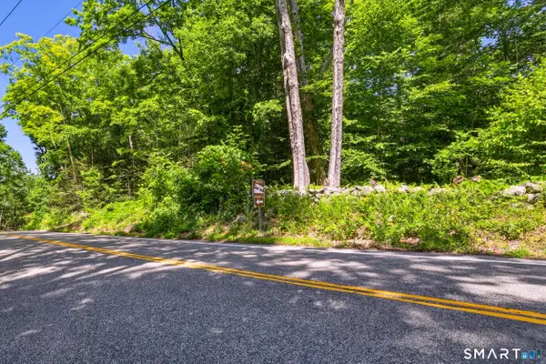Ashley Road, Winchester, CT 06098