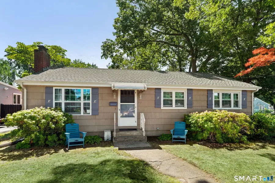 37 Roosevelt Avenue, West Haven, CT 06516 - #2