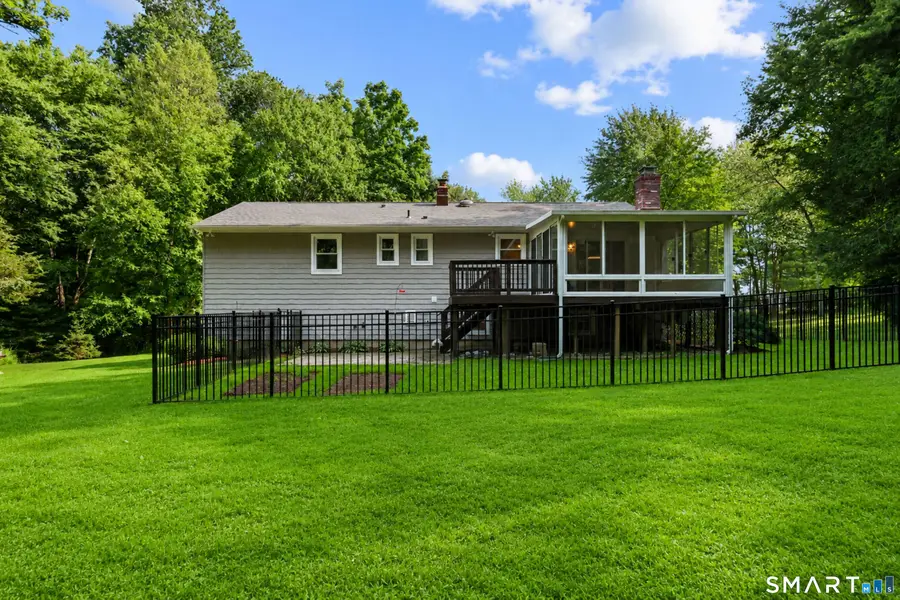 8 Fleetwood Drive, New Fairfield, CT 06812 - #3