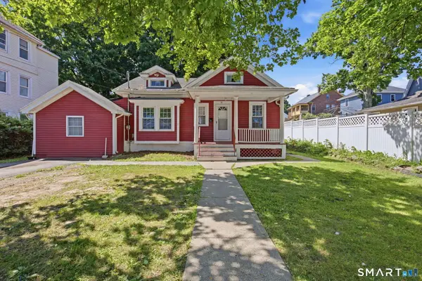 31 Amaryllis Avenue, Waterbury, CT 06710