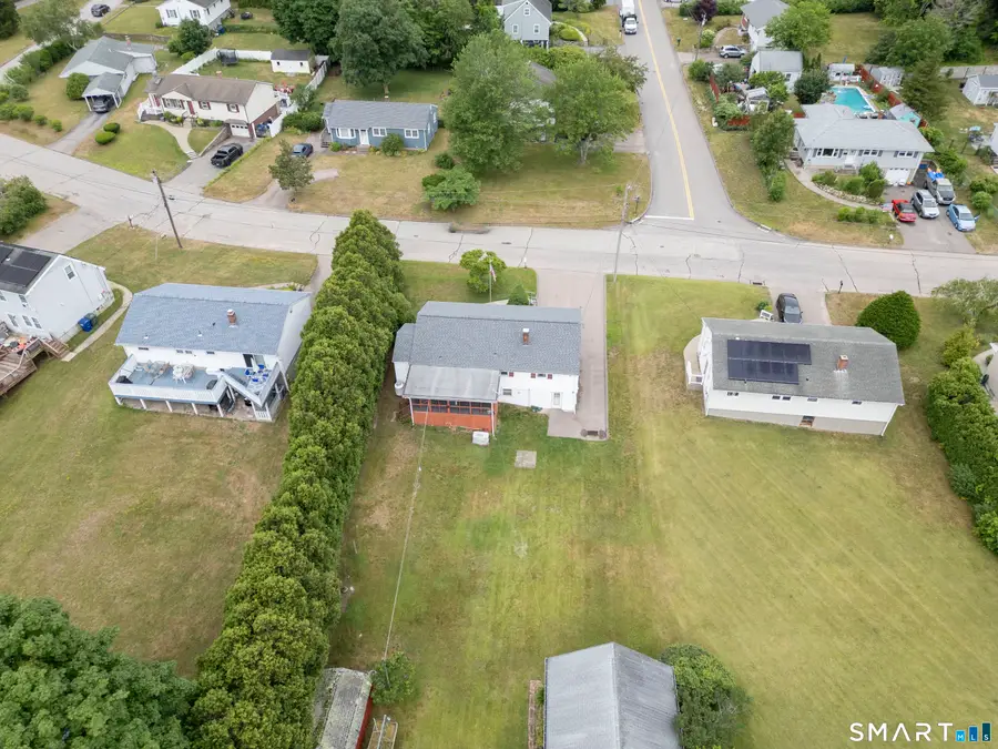 8 Antoinette Street, Pawcatuck, CT 06379 - #3
