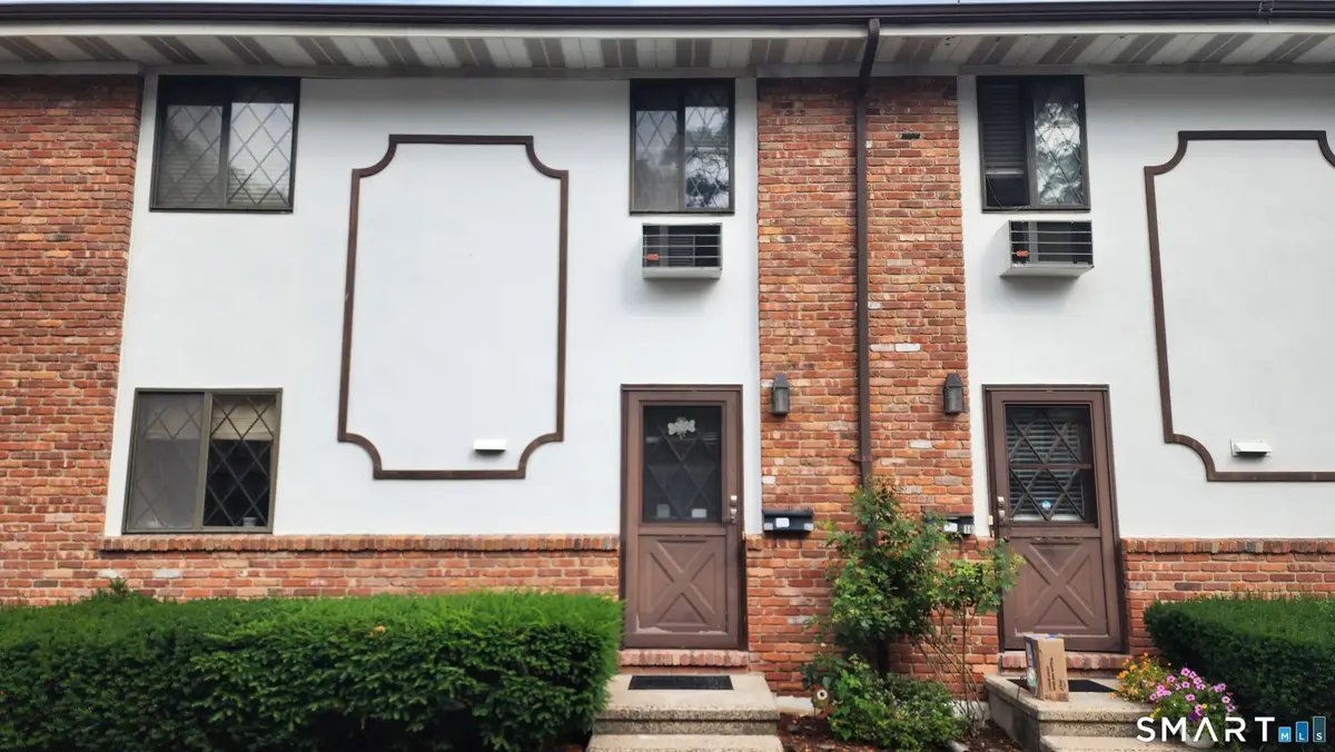 45 Columbus Place #17, Stamford, CT 06907 - #1