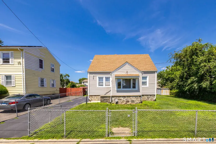 404 Soundview Avenue, Bridgeport, CT 06606 - #3