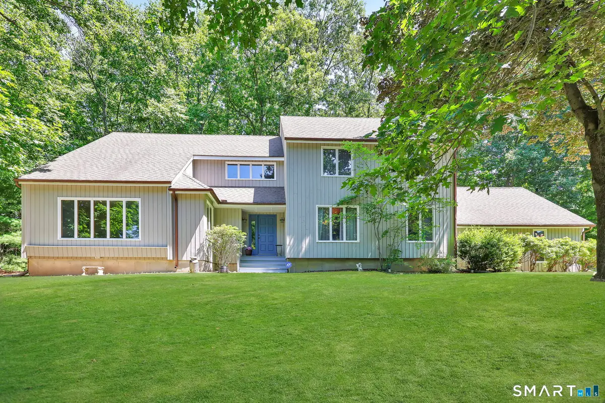 29 Foxwood Road, Trumbull, CT 06611 - #1
