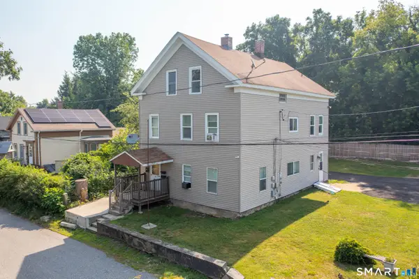 27 Railroad Street, Putnam, CT 06260