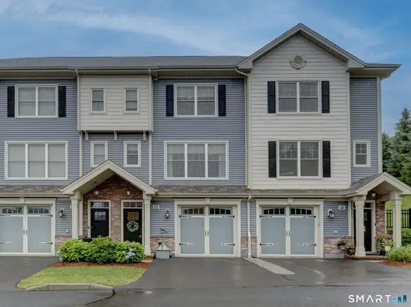 52 Harvest Court #52, Newington, CT 06111