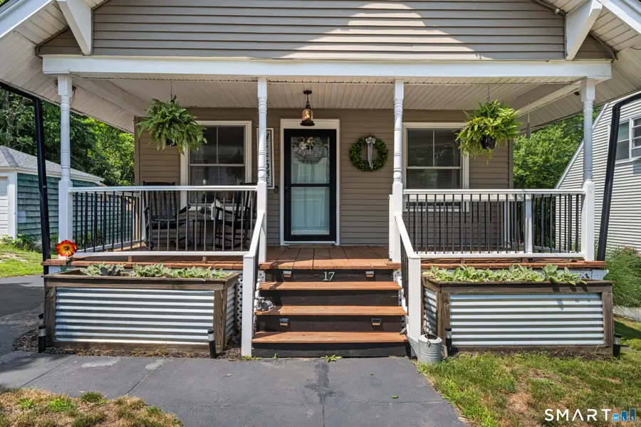17 James Avenue, Quaker Hill, CT 06375 - #3