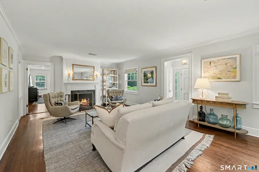 29 Hillcrest Avenue, Darien, CT 06820 - #3