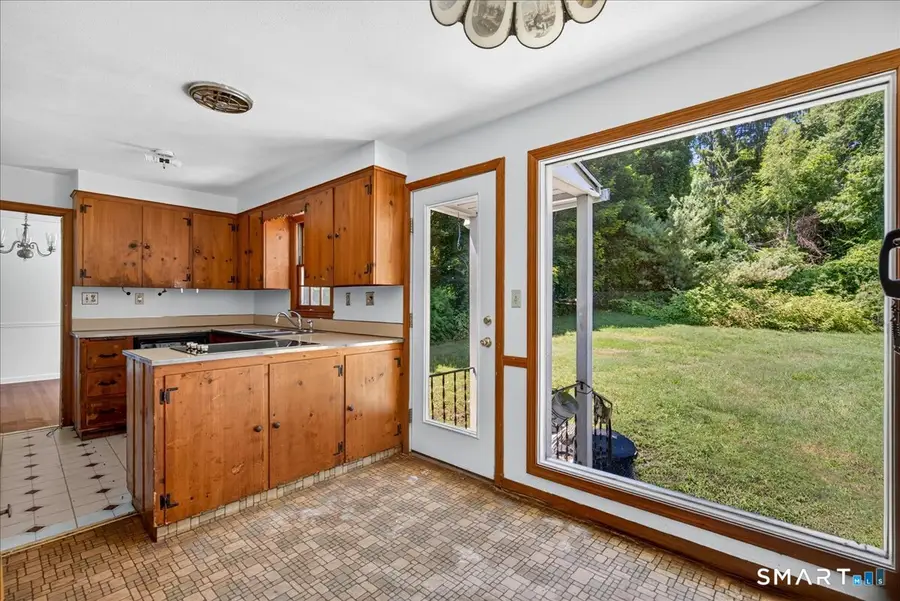 335 Arnold Lane, Orange, CT 06477 - #2