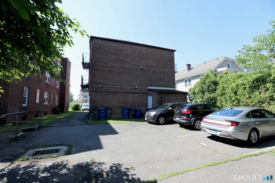186-188 Preston Street #4B, Hartford, CT 06114 - #3