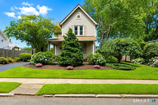 6 Harborside Drive, Milford, CT 06460