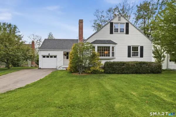 15 Edmund Place, West Hartford, CT 06119