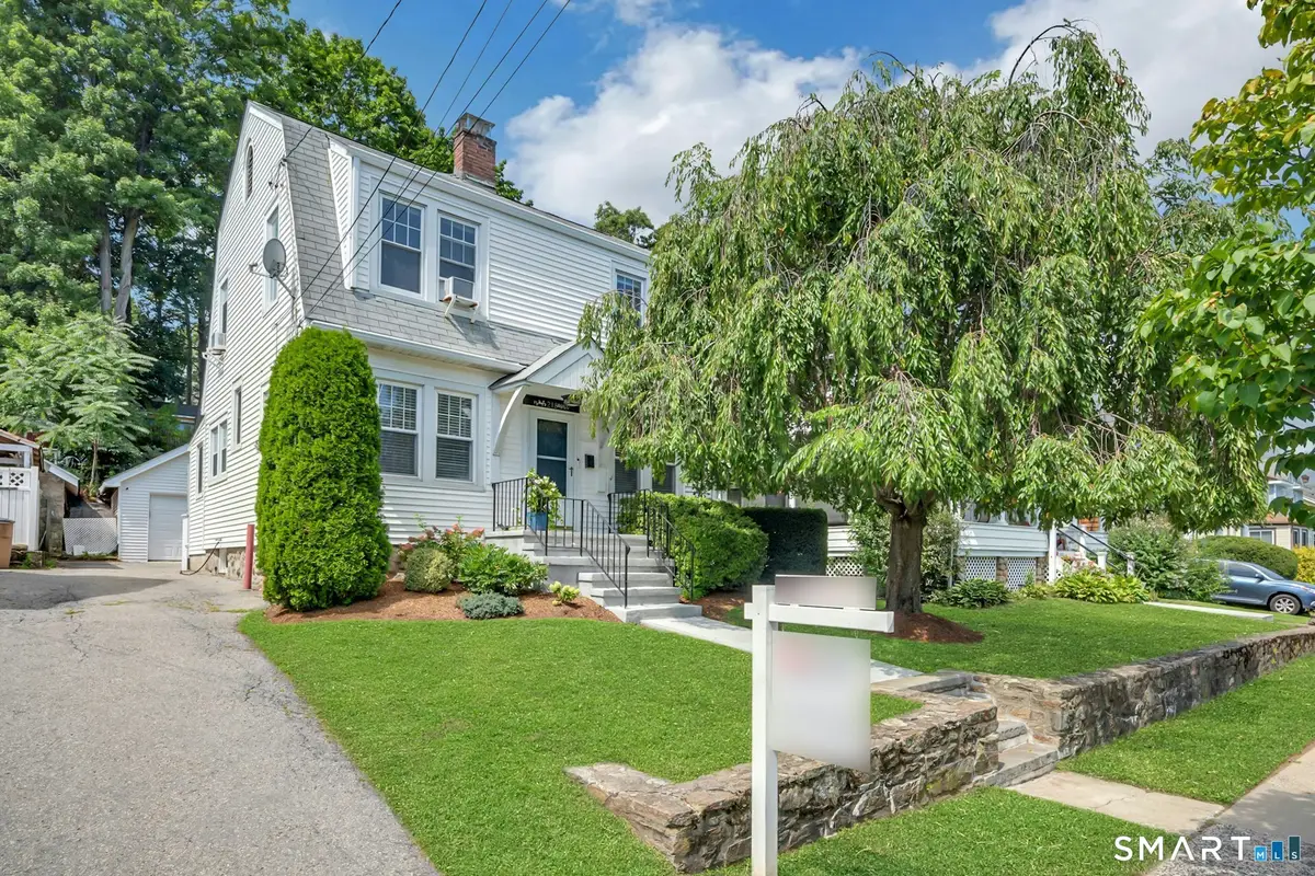 218 Knickerbocker Avenue, Stamford, CT 06907 - #1