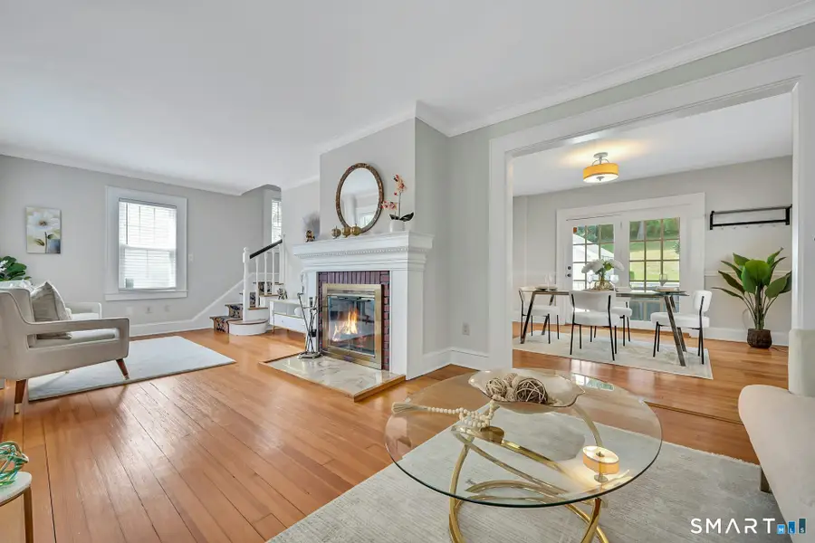 218 Knickerbocker Avenue, Stamford, CT 06907 - #2