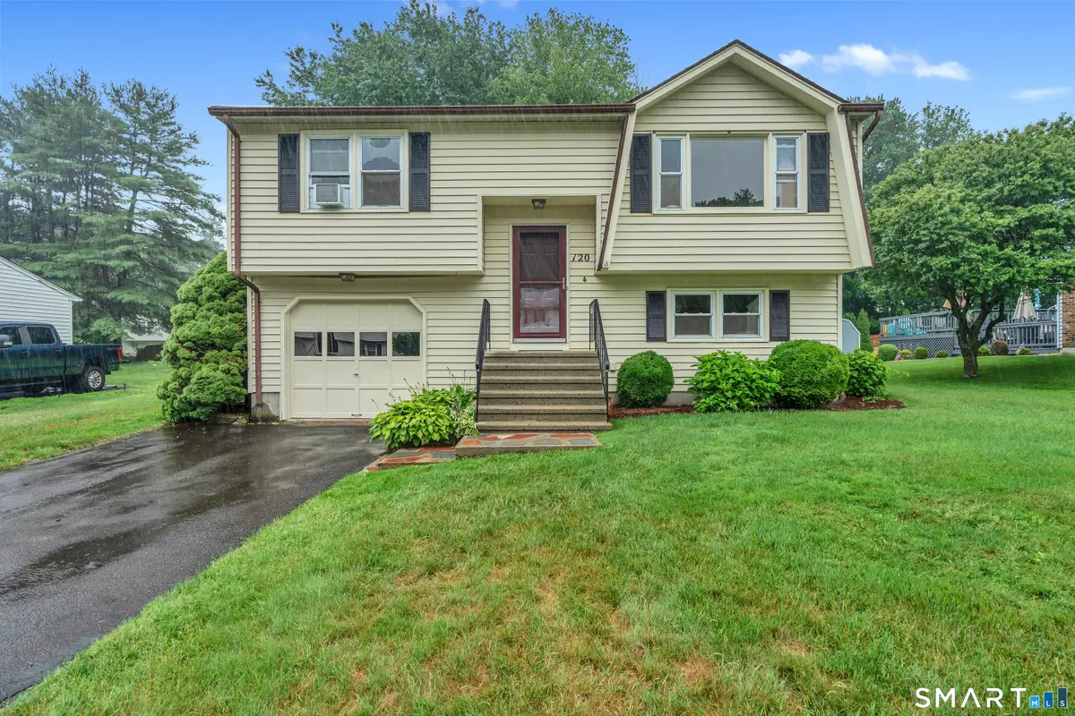 120 Fairway Drive, Meriden, CT 06450 - #1