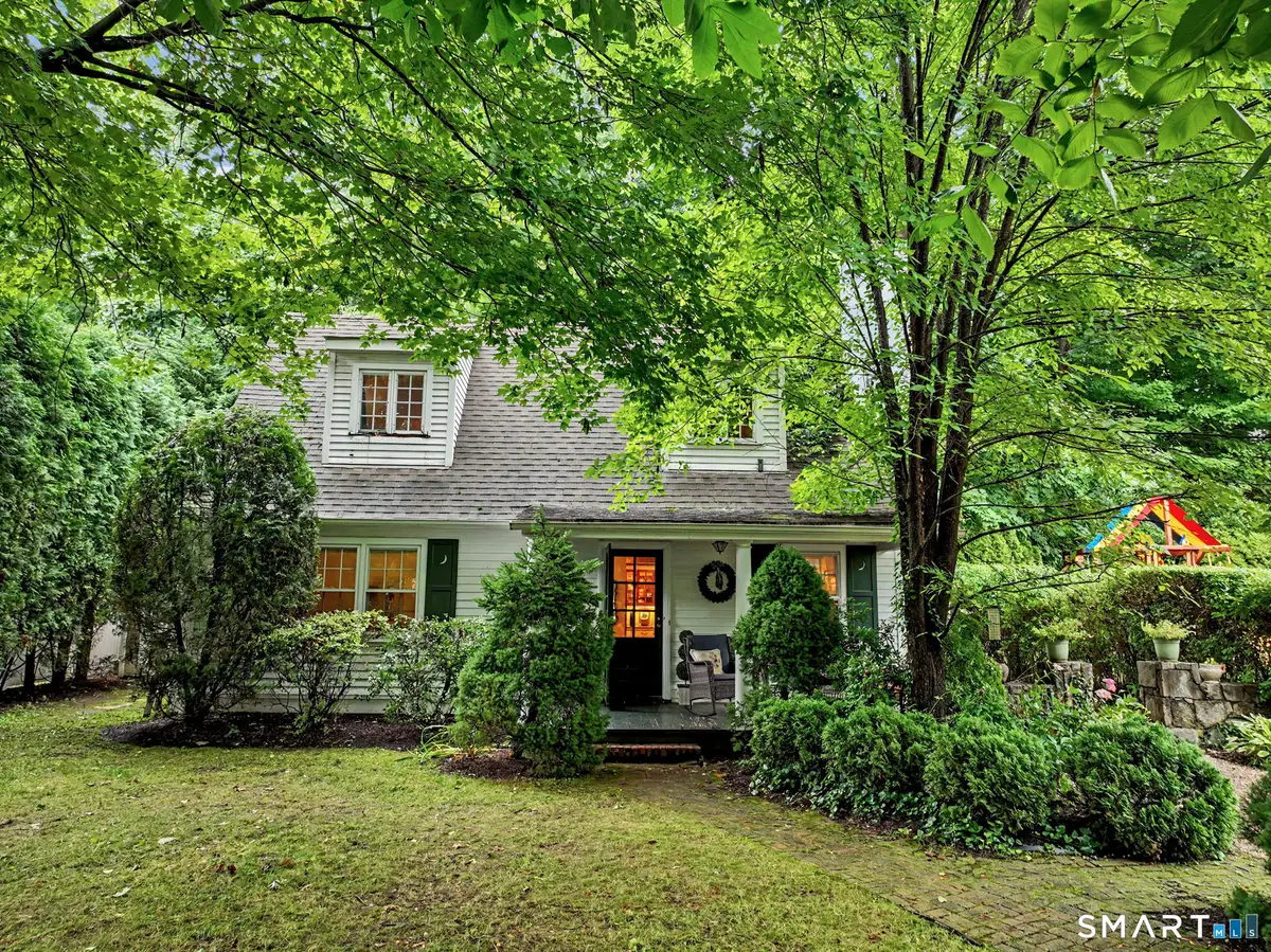 33 Center Drive, Old Greenwich, CT 06870 - #1