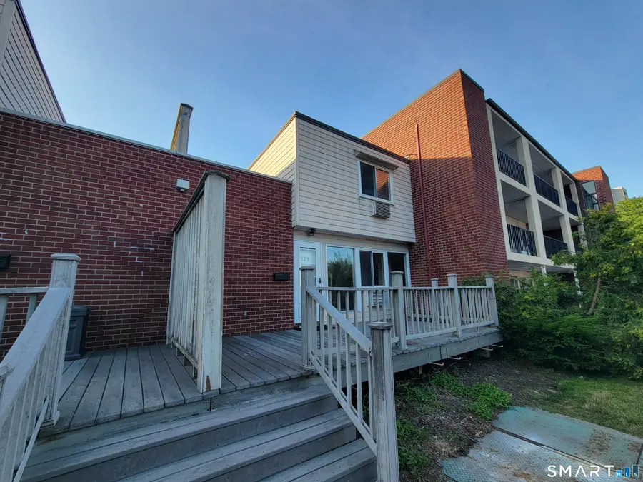 225 West Walk #225, West Haven, CT 06516 - #2