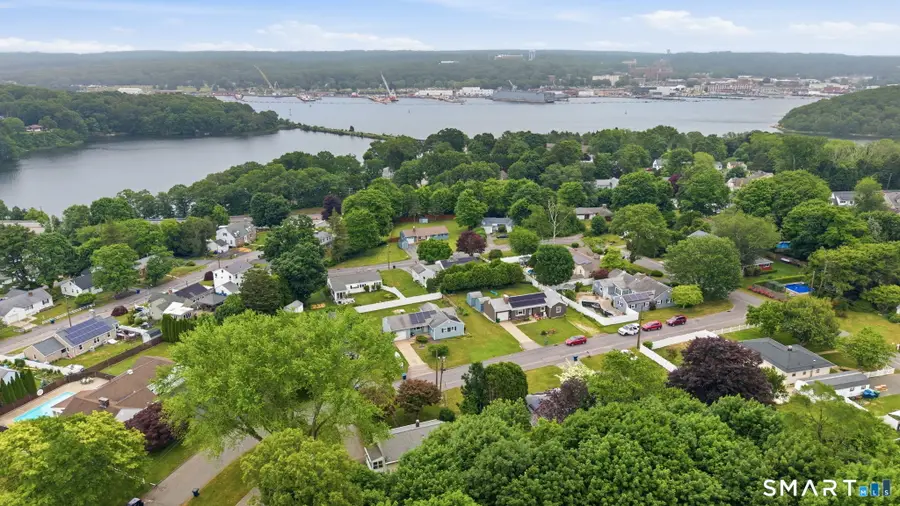 10 Miller Avenue, Quaker Hill, CT 06375 - #2