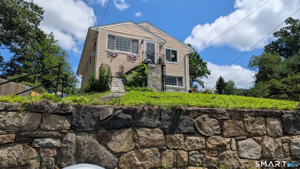 282 Lakeside Drive, Bridgeport, CT 06606 - #1