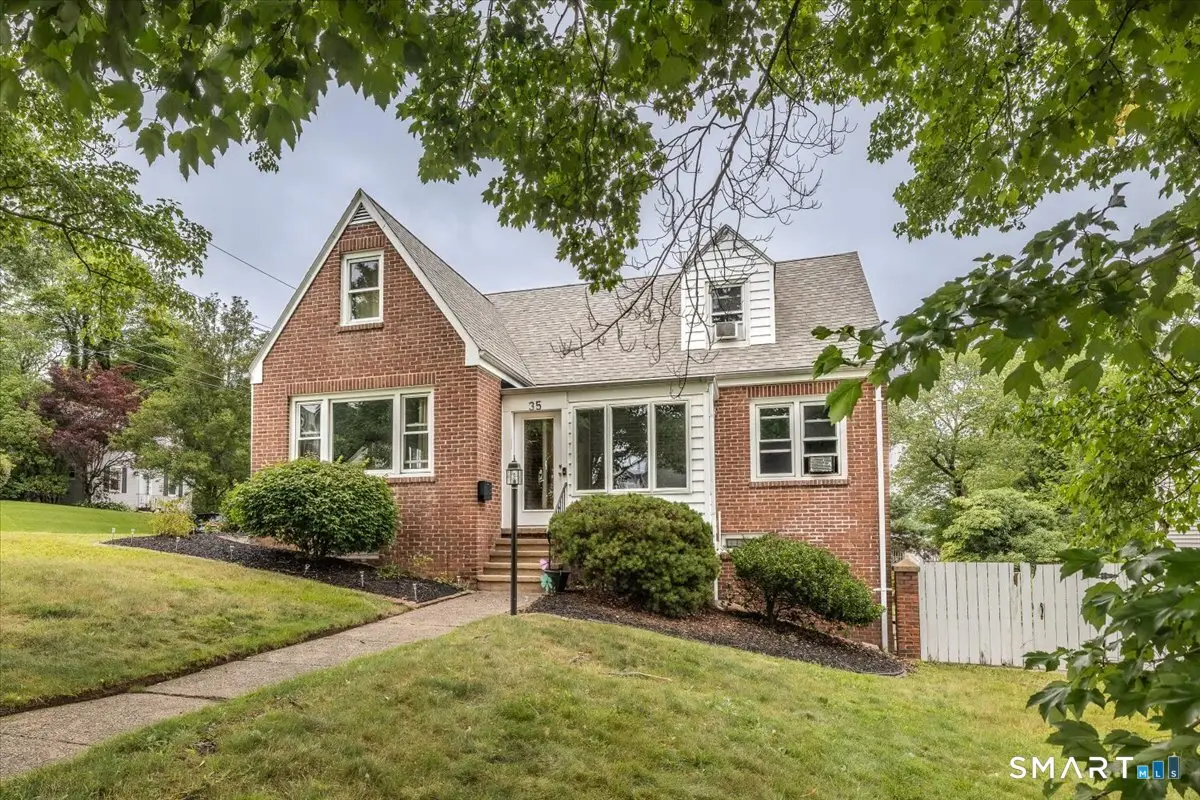 35 Cove Street, West Haven, CT 06516 - #1