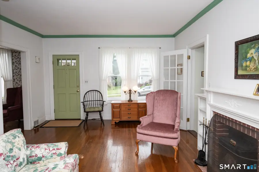 220 High Street, Wallingford, CT 06492 - #2