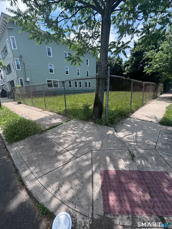 732 Maple Street, Bridgeport, CT 06608