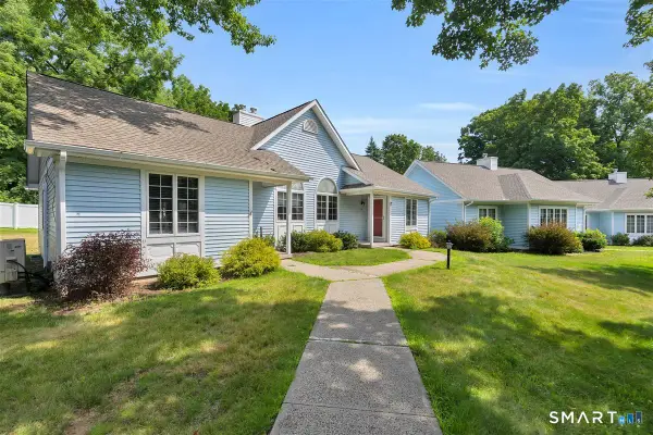 6 Bittersweet Ridge #B, Middlefield, CT 06455