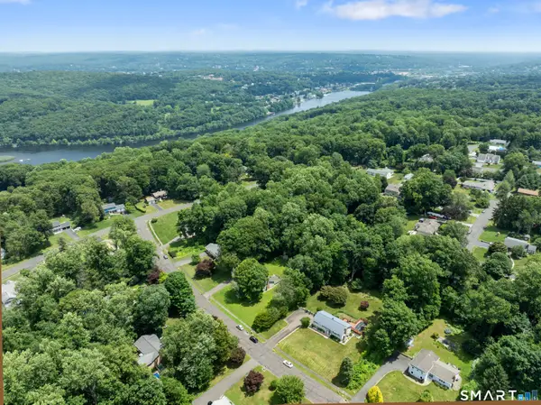 19 Driftwood Lane, Shelton, CT 06484