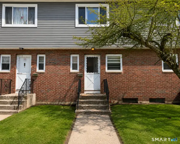 2 Camelot Drive #4, Bloomfield, CT 06002