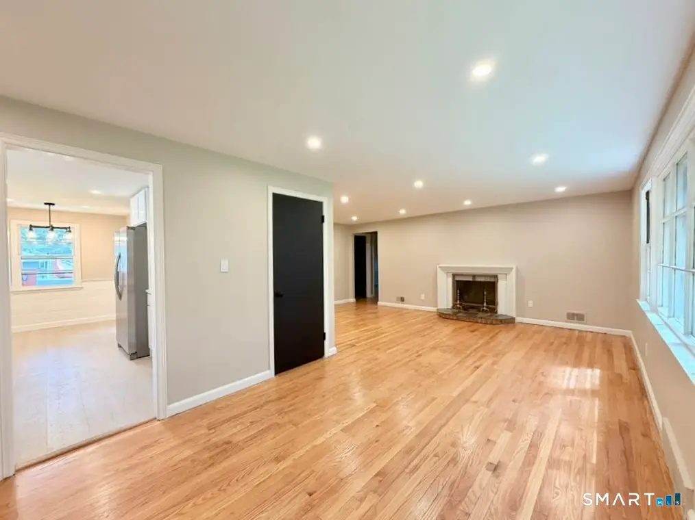 1 Long Hill Terrace, New Haven, CT 06515 - #1