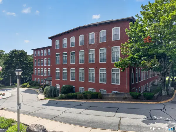 45 Main Street #206, Plainfield, CT 06374