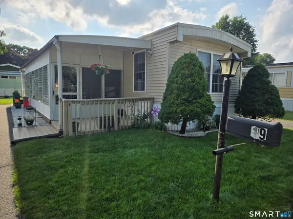 19 Arapaho Drive, East Hartford, CT 06118